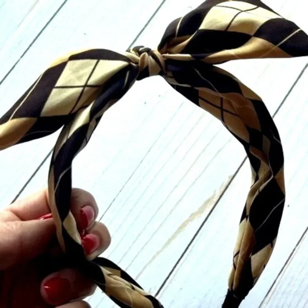 Twee Mod Wired Bow Headband • Vintage Mod Brown Tan Argyle Plaid • Blair Waldorf